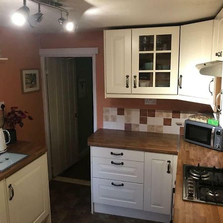 Ham Tree Cottage Trowbridge Buitenkant foto