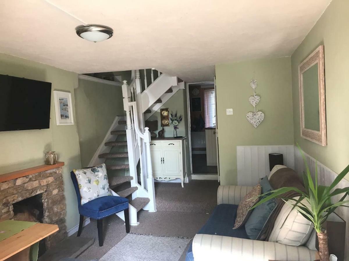 Ham Tree Cottage Trowbridge Buitenkant foto