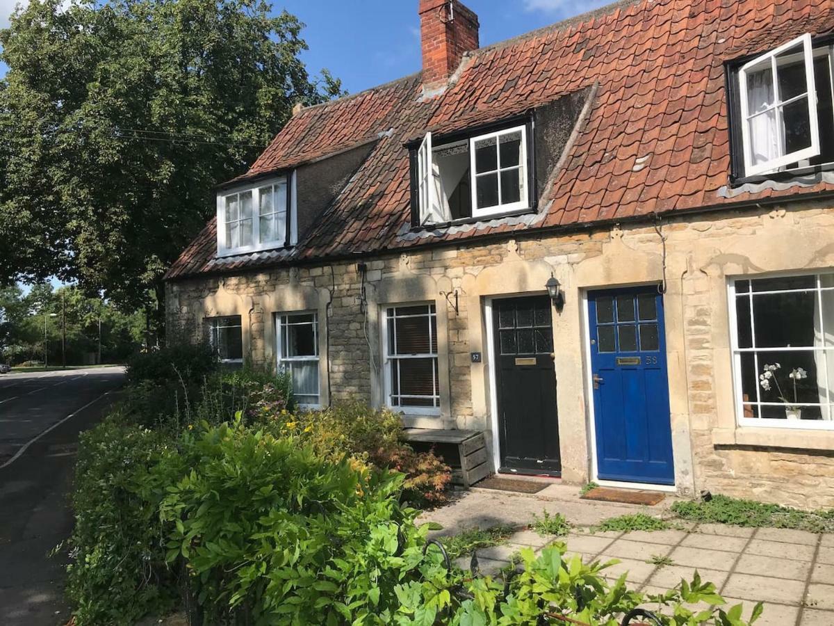 Ham Tree Cottage Trowbridge Buitenkant foto
